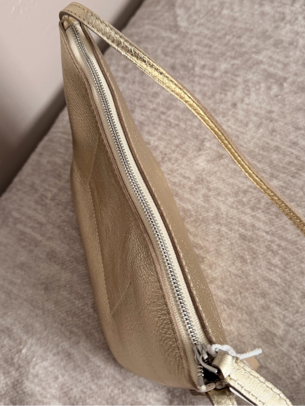 Madewell Bright Shiny Metallic Gold Pebbled Leather Crossbody Bag #303 - Picture 9 of 17